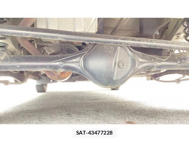 Suzuki EVERY 2012-07 7252488-3
