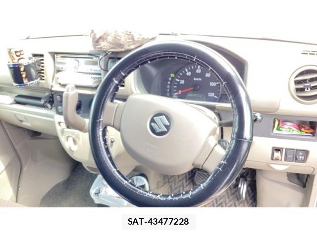 Suzuki EVERY 2012-07 7252488-4