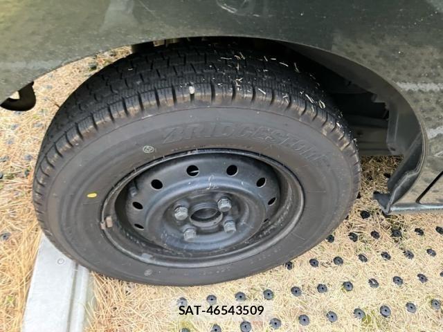 Suzuki EVERY 2019-02 7252490-7