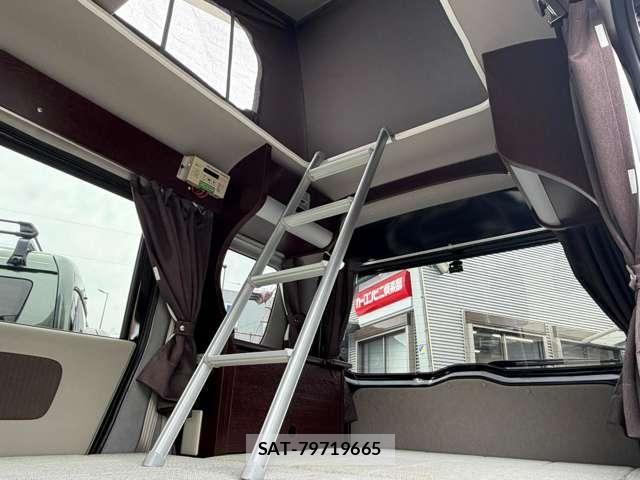 Suzuki EVERY 2022-04 7273054-19