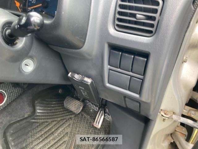 Suzuki EVERY 2004-04 7330422-16