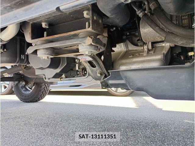 Suzuki EVERY 2018-06 7330421-23