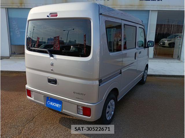 Suzuki EVERY 2024-12 7330418-2