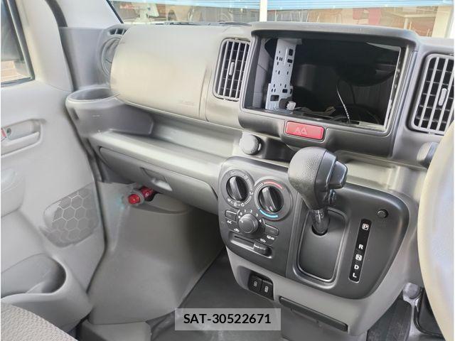 Suzuki EVERY 2024-12 7330418-6