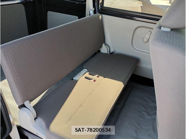 Suzuki EVERY 2025-10 7330419-11