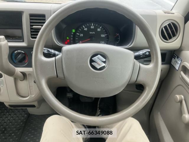 Suzuki EVERY 2014-05 7360041-13