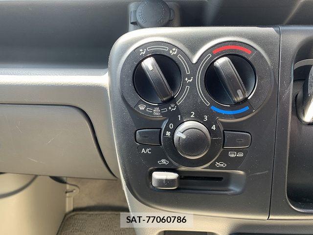 Suzuki EVERY 2018-03 7360038-10