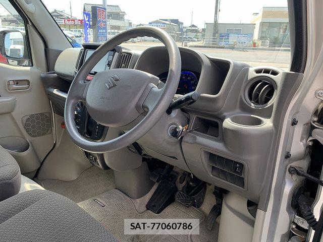 Suzuki EVERY 2018-03 7360038-16