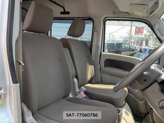 Suzuki EVERY 2018-03 7360038-17