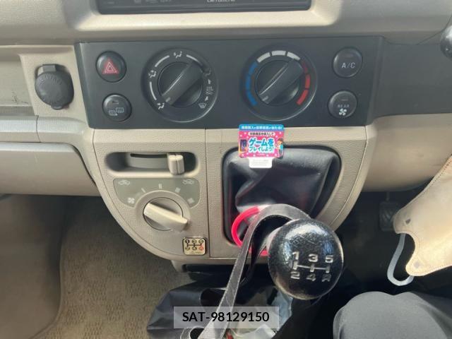 Suzuki EVERY 2012-10 7360037-25