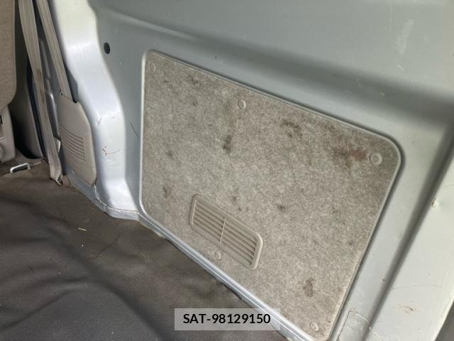Suzuki EVERY 2012-10 7360037-7