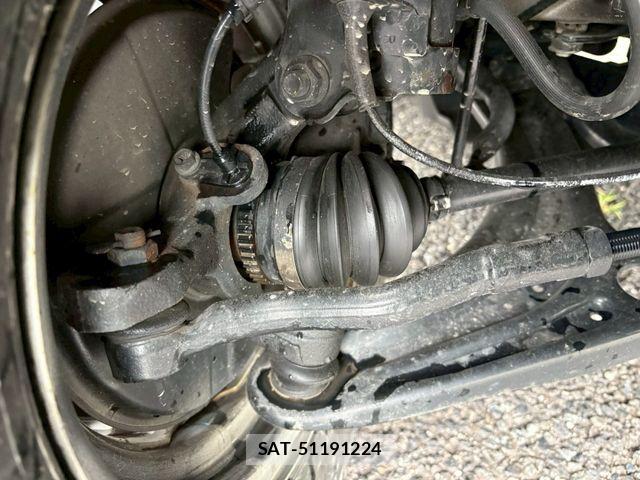 Suzuki EVERY 2016-04 7360031-21
