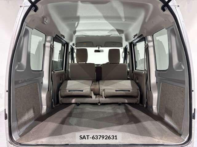 Suzuki EVERY 2013-06 7360039-17