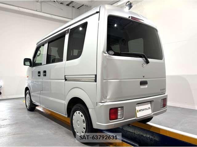 Suzuki EVERY 2013-06 7360039-5