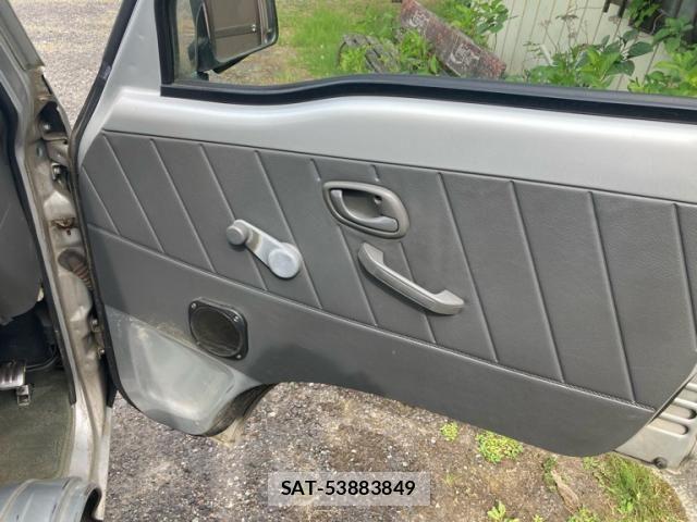 Suzuki EVERY 1998-01 7394349-13