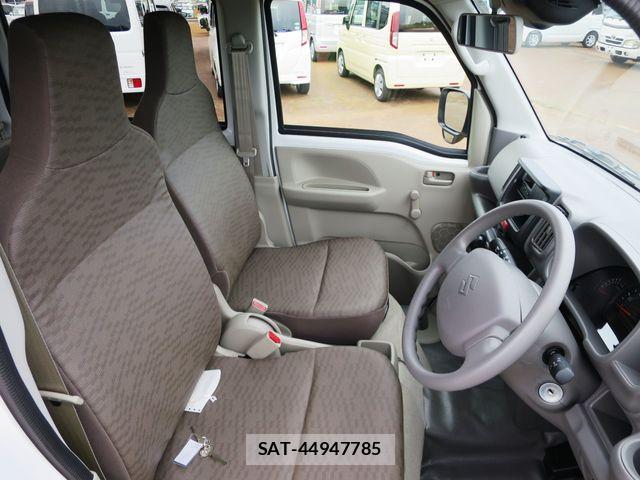 Suzuki EVERY 2026-05 7458192-9