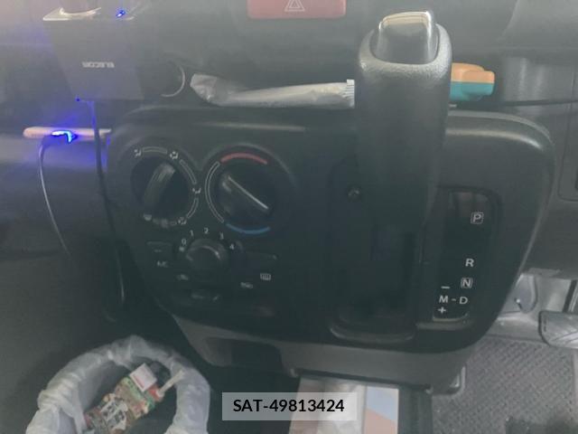 Suzuki EVERY 2018-08 7458196-17