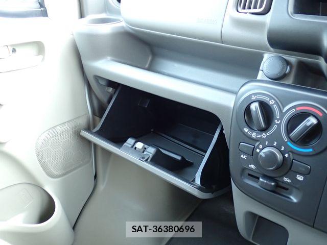 Suzuki EVERY 2020-02 7510180-11