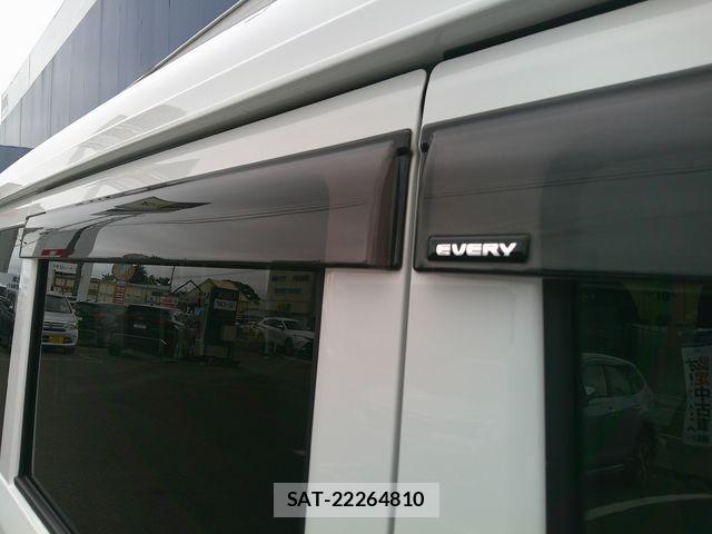 Suzuki EVERY 2022-05 7562939-25
