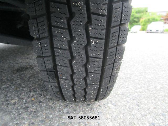 Suzuki EVERY 2020-06 7620513-21