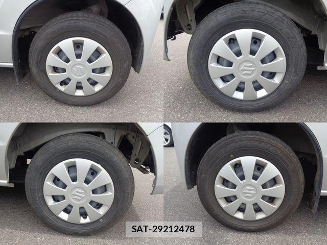 Suzuki EVERY 2023-08 7620514-13