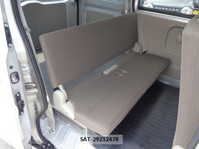 Suzuki EVERY 2023-08 7620514-27