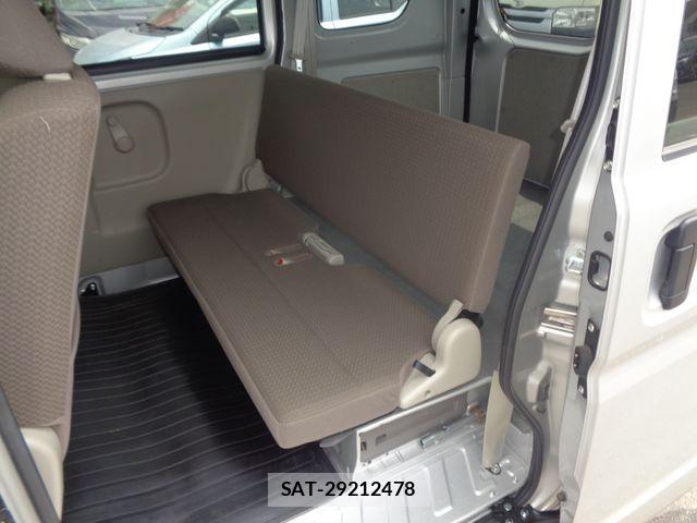 Suzuki EVERY 2023-08 7620514-28