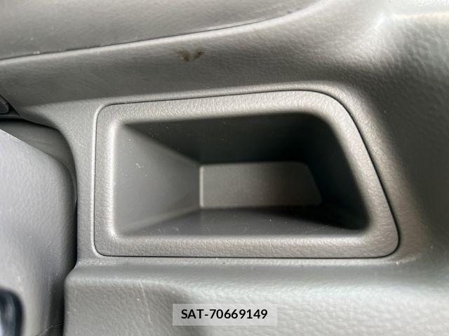 Suzuki EVERY 2023-10 7620511-16