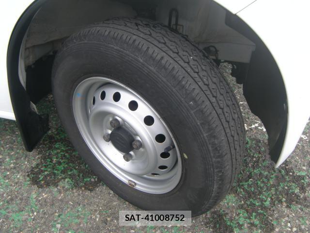 Suzuki EVERY 2018-03 7620515-15