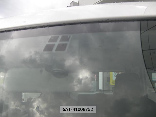 Suzuki EVERY 2018-03 7620515-17