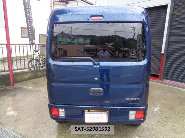 Suzuki EVERY 2020-12 7620510-12