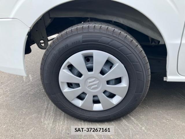 Suzuki EVERY 2025-04 7620509-10
