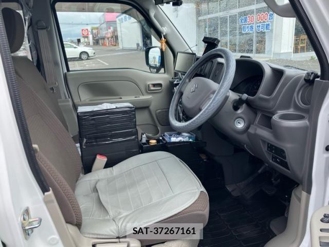 Suzuki EVERY 2025-04 7620509-12