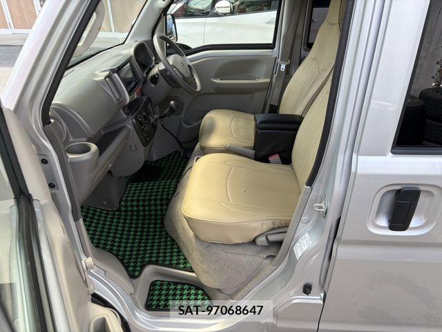 Suzuki EVERY 2016-03 7620519-11