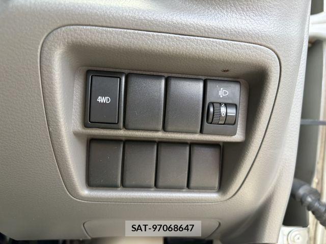 Suzuki EVERY 2016-03 7620519-4