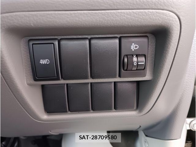 Suzuki EVERY 2019-06 7620517-15