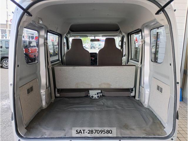 Suzuki EVERY 2019-06 7620517-17