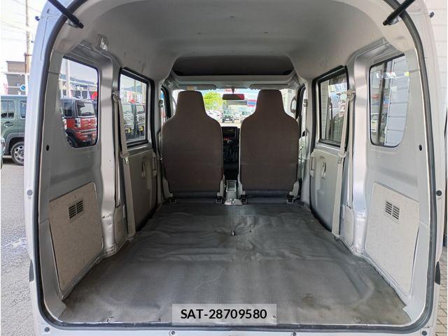 Suzuki EVERY 2019-06 7620517-18