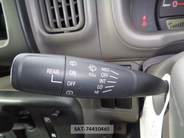 Suzuki EVERY 2019-06 7729414-16