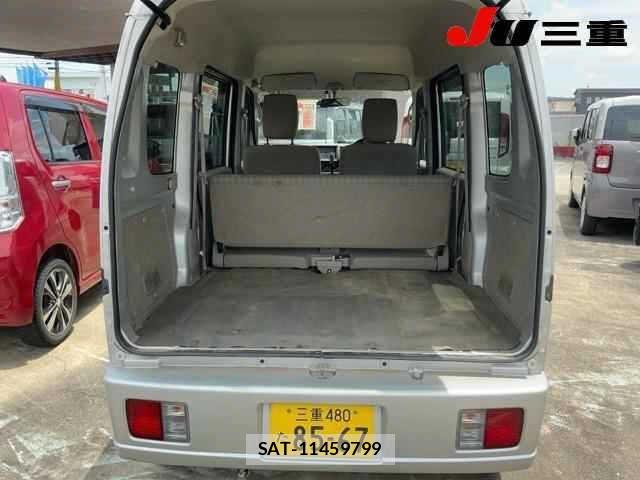 Suzuki EVERY 2014-01 7789583-10