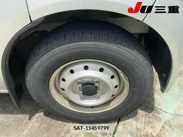 Suzuki EVERY 2014-01 7789583-19