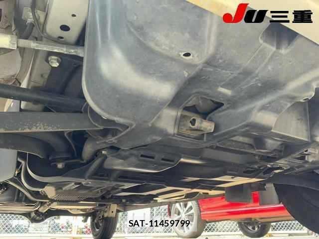 Suzuki EVERY 2014-01 7789583-20