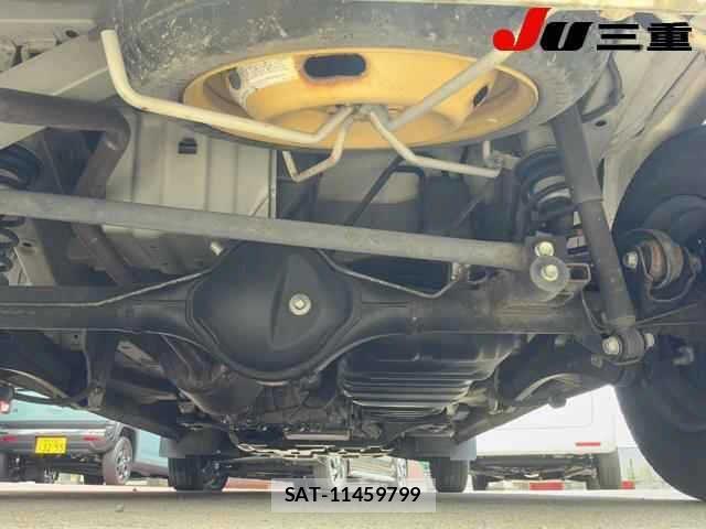 Suzuki EVERY 2014-01 7789583-22