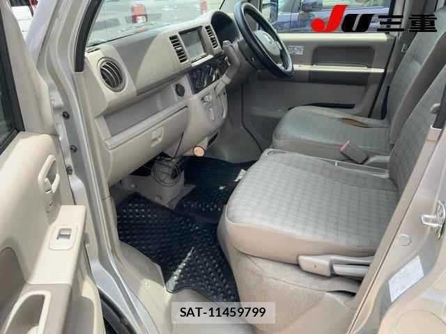 Suzuki EVERY 2014-01 7789583-8