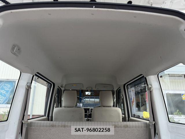 Suzuki EVERY 2013-10 7789584-19