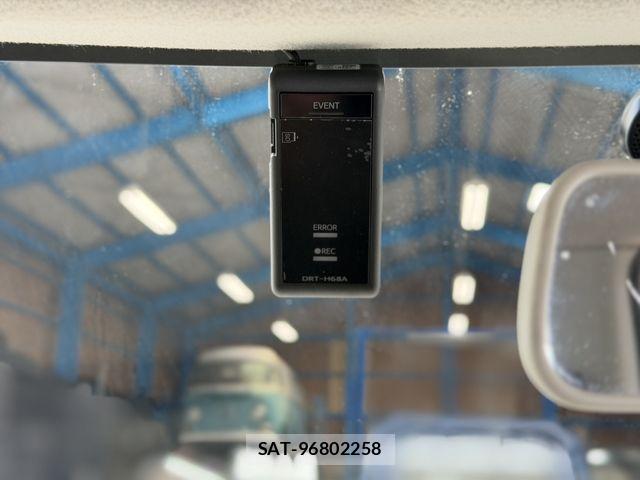 Suzuki EVERY 2013-10 7789584-22
