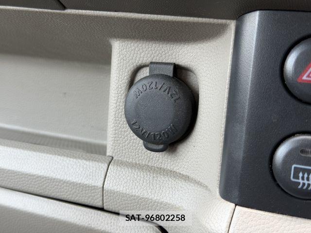 Suzuki EVERY 2013-10 7789584-24