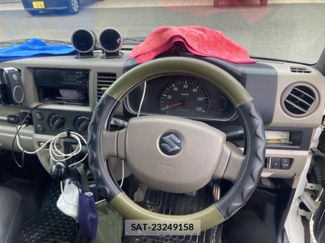 Suzuki EVERY 2007-10 7789580-16