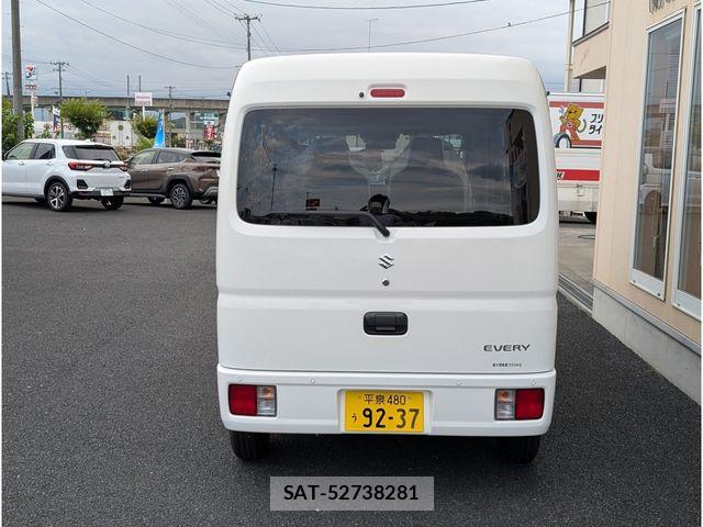 Suzuki EVERY 2025-06 7879769-8