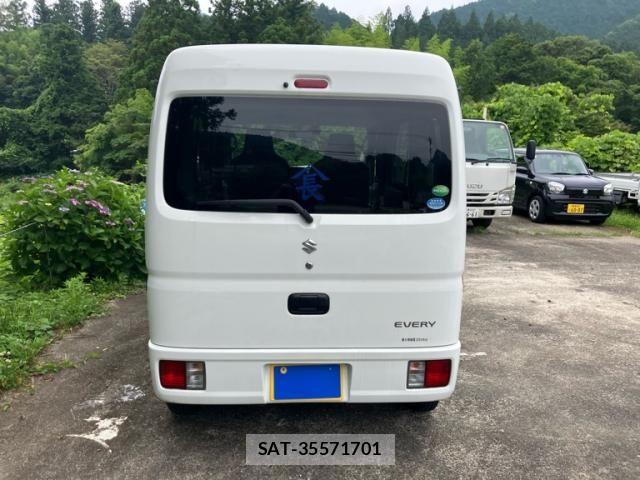 Suzuki EVERY 2017-03 7879776-3